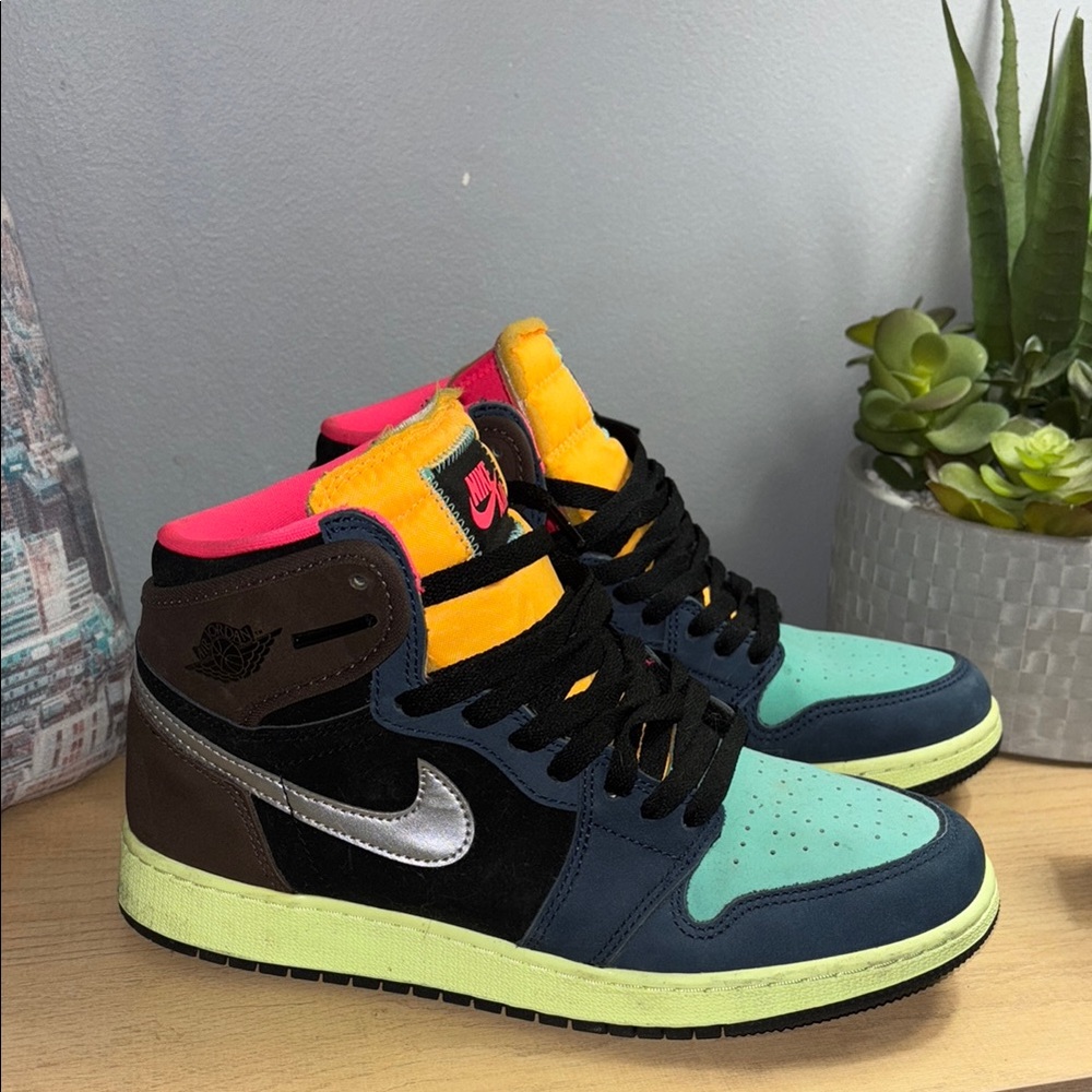 Air Jordan 1 “Biohack” 7Y (W 8.5/9)